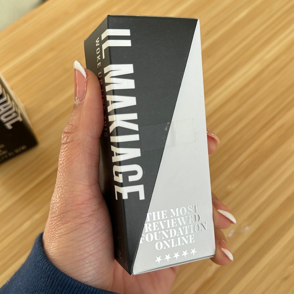 Il Makiage Woke Up Like This Foundation - Shade 100 (Brand New)